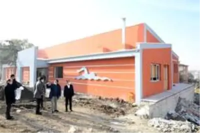 Altındağ'da yapımı devam eden yüzme havuzlarında sona gelindi Altındağ'da yapımı devam eden yüzme havuzlarında sona gelindi