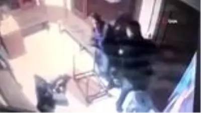 İntikam cinayetinin güvenlik kamerası görüntüleri ortaya çıktı İntikam cinayetinin güvenlik kamerası görüntüleri ortaya çıktı