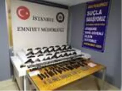 Son dakika! Ataşehir'de kaçak silah imalathanesine baskın kamerada Son dakika! Ataşehir'de kaçak silah imalathanesine baskın kamerada