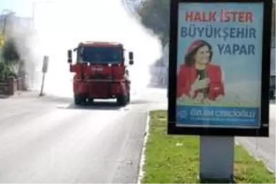 Aydın Büyükşehir dezenfekte çalışmalarını sürdürüyor Aydın Büyükşehir dezenfekte çalışmalarını sürdürüyor