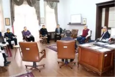 Bandırma'da Kadın Yönelik Şiddetle Mücadele toplantısı yapıldı Bandırma'da Kadın Yönelik Şiddetle Mücadele toplantısı yapıldı