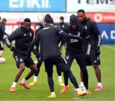 Beşiktaş'ta Vida takımla çalıştı Beşiktaş'ta Vida takımla çalıştı