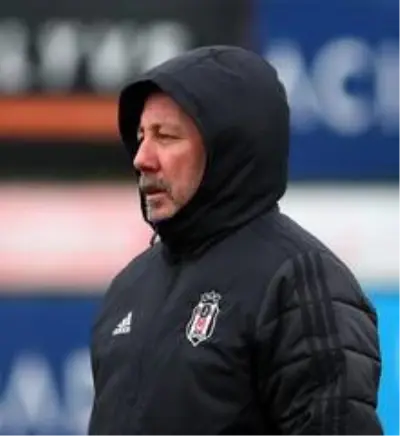 Beşiktaş'ta Vida takımla çalıştı Beşiktaş'ta Vida takımla çalıştı