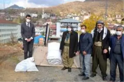 Beytüşşebap'ta çiftçilere çadır ve güneş paneli desteği Beytüşşebap'ta çiftçilere çadır ve güneş paneli desteği