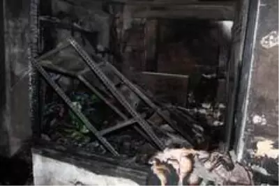 İş hanının bir katı alevlere teslim oldu, 1 milyon liralık zarar oluştu İş hanının bir katı alevlere teslim oldu, 1 milyon liralık zarar oluştu