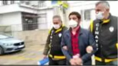 Son dakika 3. sayfa: Bursa'da apartman girişinde cesedi bulunan kadının erkek arkadaşı gözaltına alındı Son dakika 3. sayfa: Bursa'da apartman girişinde cesedi bulunan kadının erkek arkadaşı gözaltına alındı
