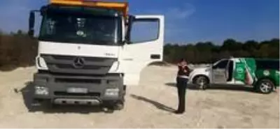 Bursa'da kaçak hafriyat dökümüne para cezası yağdı Bursa'da kaçak hafriyat dökümüne para cezası yağdı