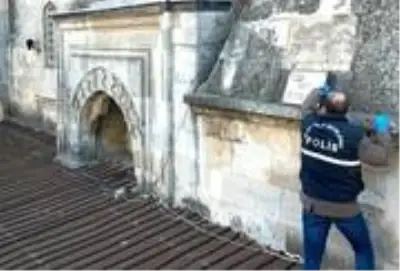 Camiye zarar veren şahıs, adli kontrolle serbest Camiye zarar veren şahıs, adli kontrolle serbest