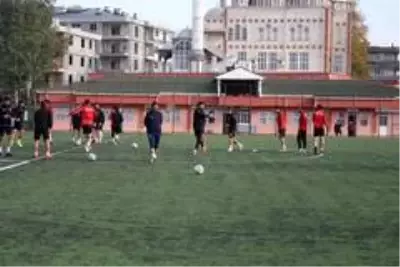 Çarşambaspor'da 'suni çim' endişesi Çarşambaspor'da 'suni çim' endişesi