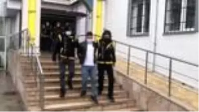 Cezaevi önünde işlenen cinayetle ilgili 2 şüpheli daha yakalandı Cezaevi önünde işlenen cinayetle ilgili 2 şüpheli daha yakalandı