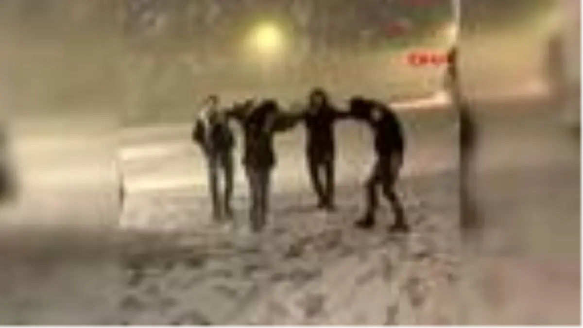 EDİRNE'DE 98'LİK KAR SEVİNCİ