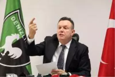 Eleştirilerin odağındaki Denizlispor'un yönetimi tam kadro açıklama yaptı Eleştirilerin odağındaki Denizlispor'un yönetimi tam kadro açıklama yaptı