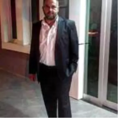 Eşinin öldürdüğü Nilay, gözyaşlarıyla son yolculuğuna uğurlandı Eşinin öldürdüğü Nilay, gözyaşlarıyla son yolculuğuna uğurlandı