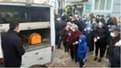 Eşinin öldürdüğü Nilay, gözyaşlarıyla son yolculuğuna uğurlandı Eşinin öldürdüğü Nilay, gözyaşlarıyla son yolculuğuna uğurlandı