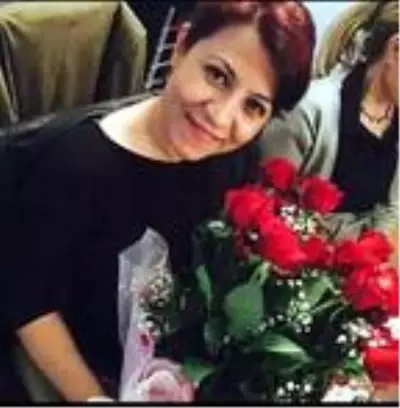 Eşinin öldürdüğü Nilay, gözyaşlarıyla son yolculuğuna uğurlandı Eşinin öldürdüğü Nilay, gözyaşlarıyla son yolculuğuna uğurlandı