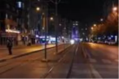 Eskişehir'de yasak başladı, sokaklar boşaldı Eskişehir'de yasak başladı, sokaklar boşaldı