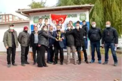Eskişehirli sporcular Almanya'daki yarışmada 8 madalya ve kupa kazandı Eskişehirli sporcular Almanya'daki yarışmada 8 madalya ve kupa kazandı