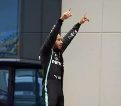 F1 Efsanesi Lewis Hamilton korona virüse yakalandı F1 Efsanesi Lewis Hamilton korona virüse yakalandı