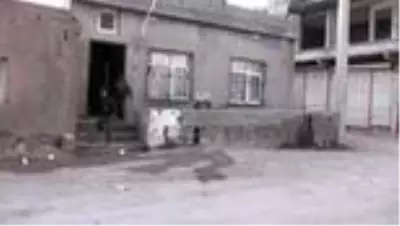 Gözlerinin açılmasını isteyen liseli Ceren, tedavi için hayırseverlerden yardım bekliyor Gözlerinin açılmasını isteyen liseli Ceren, tedavi için hayırseverlerden yardım bekliyor