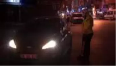 Hafta içi kısıtlamasının başlamasıyla cadde ve sokaklar boşaldı, Eskişehir'de sessizlik hakim oldu Hafta içi kısıtlamasının başlamasıyla cadde ve sokaklar boşaldı, Eskişehir'de sessizlik hakim oldu