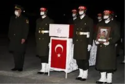 - Hakkari şehidi Güler için tören düzenlendi - Hakkari şehidi Güler için tören düzenlendi