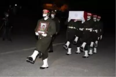 - Hakkari şehidi Güler için tören düzenlendi - Hakkari şehidi Güler için tören düzenlendi