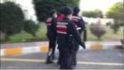Hakkında 52,5 yıl kesinleşmiş hapis cezası bulunan firari hükümlü yakalandı Hakkında 52,5 yıl kesinleşmiş hapis cezası bulunan firari hükümlü yakalandı