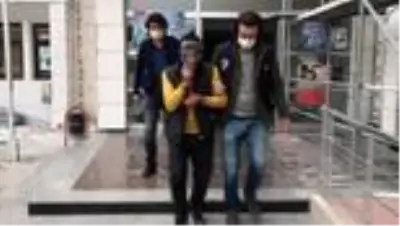 Hakkında kesinleşmiş hapis cezası bulunan hükümlü simit satarken yakalandı Hakkında kesinleşmiş hapis cezası bulunan hükümlü simit satarken yakalandı