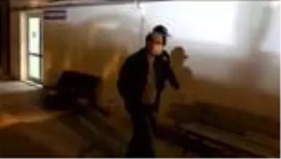 İzmir merkezli 39 ilde FETÖ'nün TSK yapılanmasına operasyon İzmir merkezli 39 ilde FETÖ'nün TSK yapılanmasına operasyon