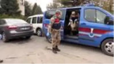 Son dakika haber... Jandarmadan yaralı kızıl şahine şefkat eli Son dakika haber... Jandarmadan yaralı kızıl şahine şefkat eli