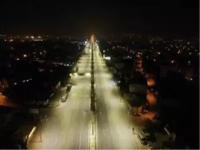 Kısıtlamanın başlamasıyla Denizli'de meydanlar boş kaldı Kısıtlamanın başlamasıyla Denizli'de meydanlar boş kaldı