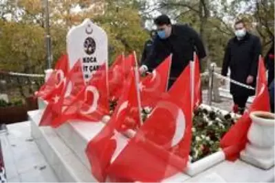 Koca Seyit mezarı başında anıldı Koca Seyit mezarı başında anıldı