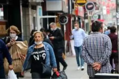 Korona virüs tedbirlerine uymayanlara ceza yağdı Korona virüs tedbirlerine uymayanlara ceza yağdı