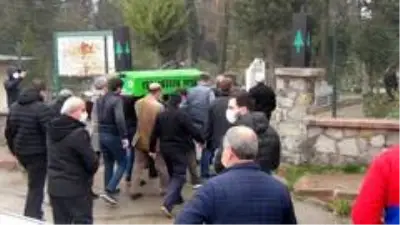 Koronadan ölen muhtar son yolculuğuna uğurlandı Koronadan ölen muhtar son yolculuğuna uğurlandı