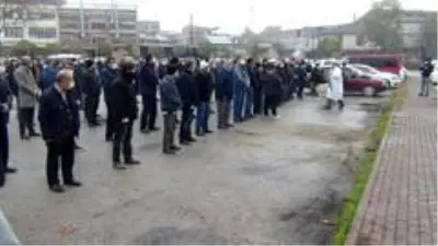 Koronadan ölen muhtar son yolculuğuna uğurlandı Koronadan ölen muhtar son yolculuğuna uğurlandı
