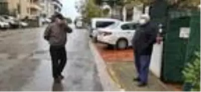Son dakika gündem: Koronavirüsü yenen esnaf, balkona çıkıp maske takmayanları uyarıyor Son dakika gündem: Koronavirüsü yenen esnaf, balkona çıkıp maske takmayanları uyarıyor