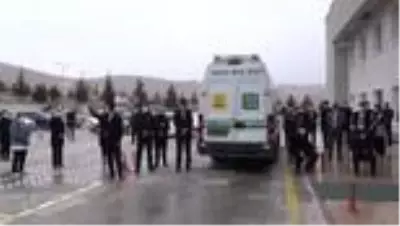 Son dakika haberleri: Kovid-19 nedeniyle yaşamını yitiren hemşire Ünal son yolculuğuna uğurlandı Son dakika haberleri: Kovid-19 nedeniyle yaşamını yitiren hemşire Ünal son yolculuğuna uğurlandı