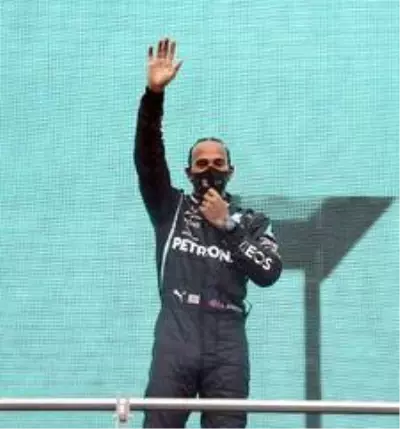 Formula 1 şampiyonu Lewis Hamilton koronavirüse yakalandı Formula 1 şampiyonu Lewis Hamilton koronavirüse yakalandı