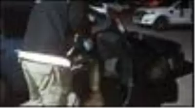 Son dakika! Madde bağımlılarına uyuşturucu taşıyan 2 yabancıya operasyon Son dakika! Madde bağımlılarına uyuşturucu taşıyan 2 yabancıya operasyon