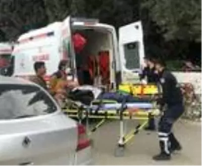 Mezarlıkta karşılaştığı kardeşi ve yengesini pompalı tüfekle vurdu Mezarlıkta karşılaştığı kardeşi ve yengesini pompalı tüfekle vurdu