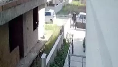 Son dakika: Polis binlerce dakika görüntü izledi, gaspçıyı yakaladı Son dakika: Polis binlerce dakika görüntü izledi, gaspçıyı yakaladı