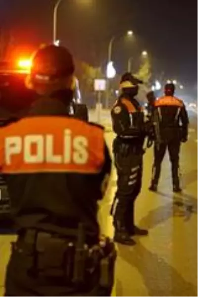 Sakarya'da 1 ayda tedbirlere uymayanlara 1 milyon 165 bin lira ceza Sakarya'da 1 ayda tedbirlere uymayanlara 1 milyon 165 bin lira ceza
