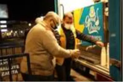 Şanlıurfa'da, her gün 3 bin kişiye çorba ikramı Şanlıurfa'da, her gün 3 bin kişiye çorba ikramı