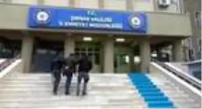 Şırnak'ta PKK'nın 'DTK yapılanması'na operasyon: 20 gözaltı Şırnak'ta PKK'nın 'DTK yapılanması'na operasyon: 20 gözaltı