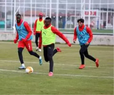 Demir Grup Sivasspor, Villarreal maçı hazırlıklarına başladı Demir Grup Sivasspor, Villarreal maçı hazırlıklarına başladı