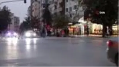 Sokağa çıkma kısıtlaması öncesinde Denizli sokakları böyle görüntülendi Sokağa çıkma kısıtlaması öncesinde Denizli sokakları böyle görüntülendi