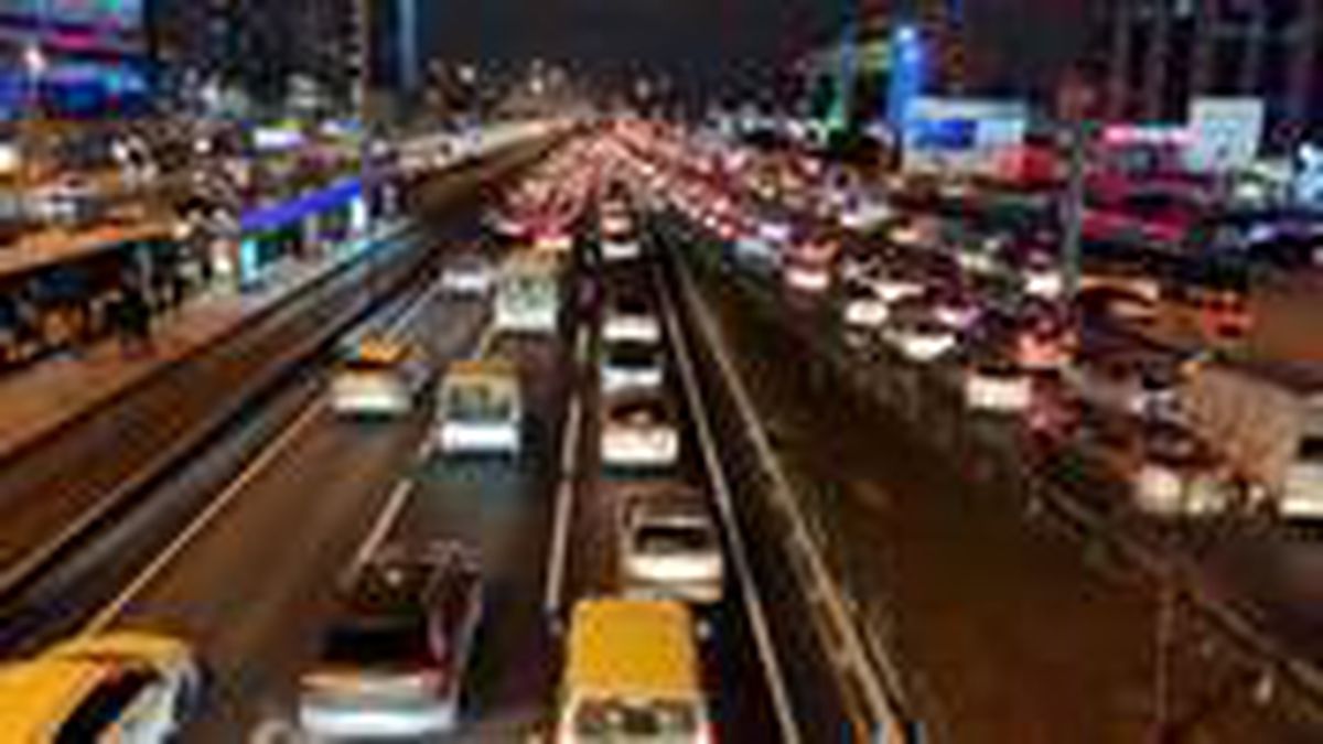 Sokağa çıkma kısıtlamasına dakikalar kala İstanbul'da trafik yoğunluğu arttı