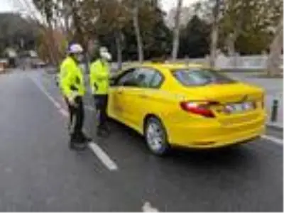 Toplu taşıma araçlarında koronavirüs denetimi (2) Toplu taşıma araçlarında koronavirüs denetimi (2)