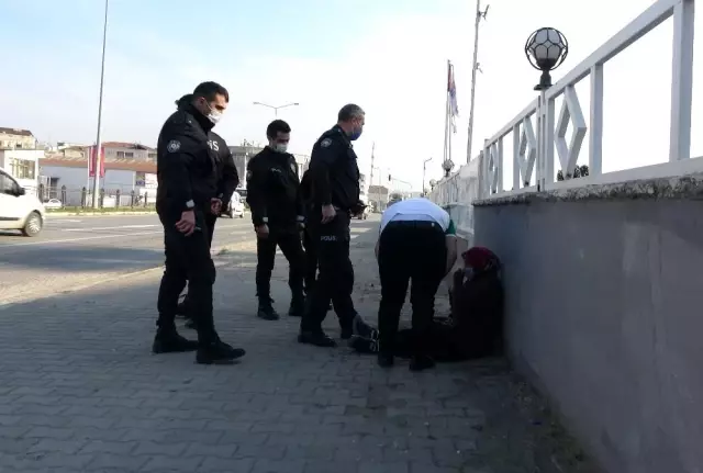Trafiği tehlikeye düşüren kadın, polise zor anlar yaşattı Trafiği tehlikeye düşüren kadın, polise zor anlar yaşattı