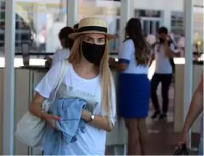 Turizmin başkenti Antalya'ya bu yıl yine en çok Ruslar geldi Turizmin başkenti Antalya'ya bu yıl yine en çok Ruslar geldi
